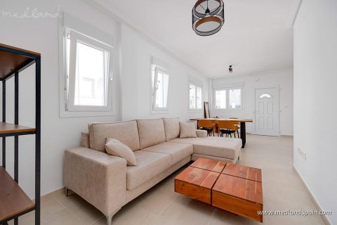 Villa à vendre à La Marina, Alicante, Espagne, 3 chambres, 109 m2 No. 141369 - photo 2