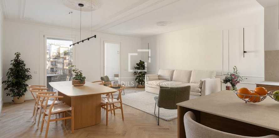 Apartamento en Barcelona, España 3 dormitorios, 140 m2 No. 150685