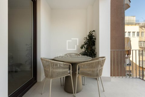 Apartamento en venta en Barcelona, España 3 dormitorios, 140 m2 No. 150685 - foto 12