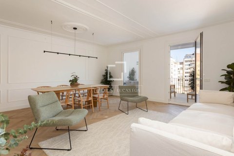 Apartamento en venta en Barcelona, España 3 dormitorios, 140 m2 No. 150685 - foto 7