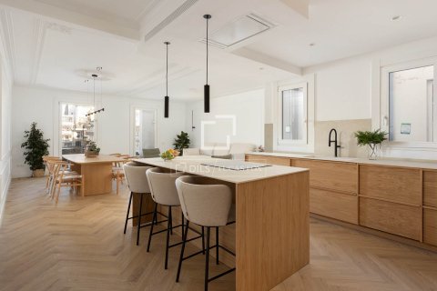 Apartamento en venta en Barcelona, España 3 dormitorios, 140 m2 No. 150685 - foto 16