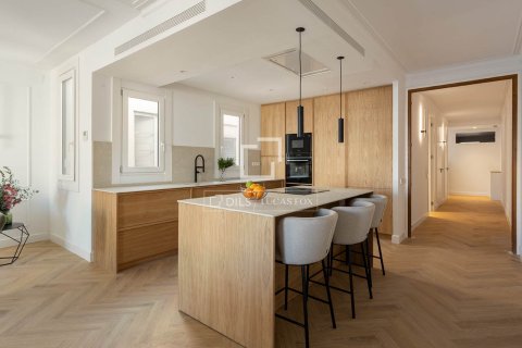 Apartamento en venta en Barcelona, España 3 dormitorios, 140 m2 No. 150685 - foto 17