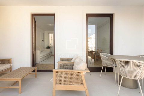 Apartamento en venta en Barcelona, España 3 dormitorios, 140 m2 No. 150685 - foto 8