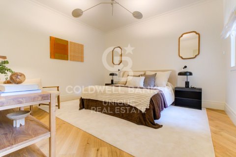 Продажа квартиры в Мадрид, Испания 2 спальни, 212м2 №159520 - фото 27