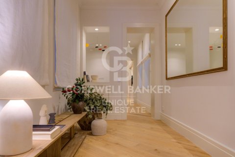 Продажа квартиры в Мадрид, Испания 2 спальни, 212м2 №159520 - фото 17