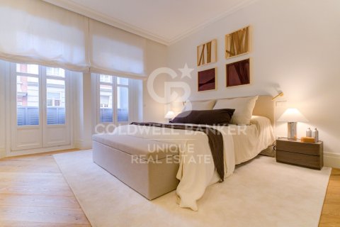 Продажа квартиры в Мадрид, Испания 2 спальни, 212м2 №159520 - фото 18