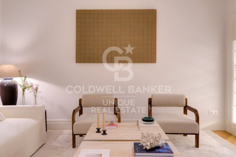 Apartamento en venta en Madrid, España 2 dormitorios, 212 m2 No. 159520 - foto 7