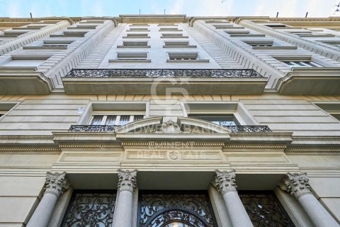 Apartment à vendre à Barcelona, Espagne, 4 chambres, 283 m2 No. 159519 - photo 15