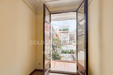 Apartment à vendre à Barcelona, Espagne, 2 chambres, 99 m2 No. 159518 - photo 4