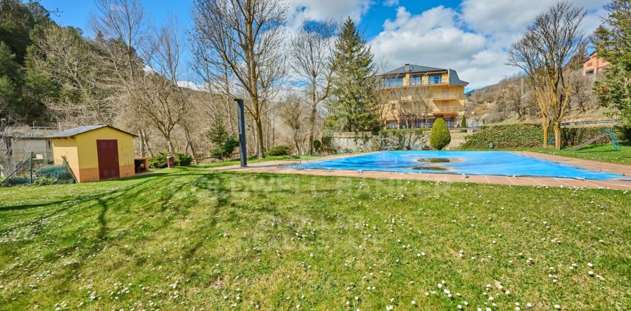 Квартира в Лерида, Испания 2 спальни, 86м2 №159165