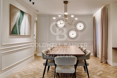 Продажа квартиры в Мадрид, Испания 3 спальни, 197м2 №159170 - фото 2