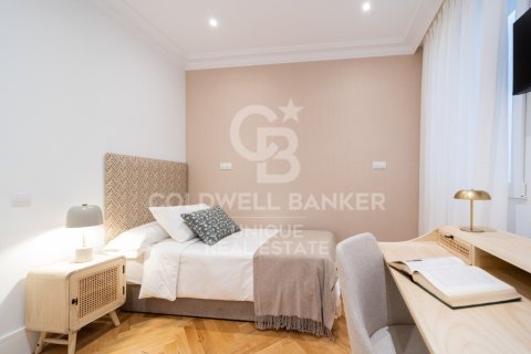 Продажа квартиры в Мадрид, Испания 3 спальни, 192м2 №159164 - фото 23