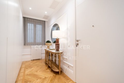 Продажа квартиры в Мадрид, Испания 3 спальни, 192м2 №159164 - фото 25