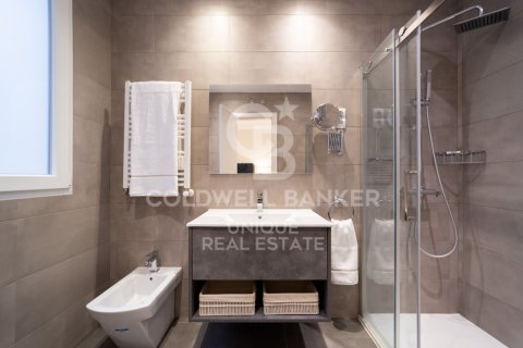 Продажа квартиры в Мадрид, Испания 3 спальни, 192м2 №159164 - фото 15