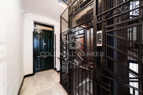Продажа квартиры в Мадрид, Испания 3 спальни, 192м2 №159164 - фото 29