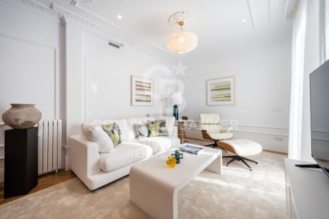 Квартира в Мадрид, Испания 3 спальни, 192м2 №159164