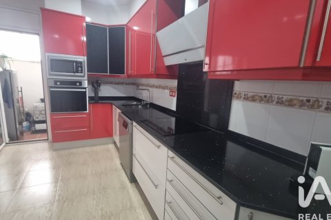Casa in vendita a Les Roquetes, Barcelona, Spagna 4 camere da letto, 138 mq. N° 172422 - foto 16