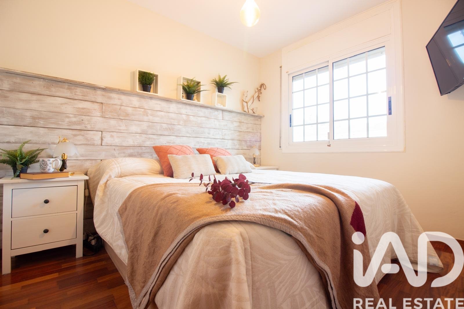 Townhouse in Castelldefels, Barcelona, Spain 3 bedrooms, 94 sq.m. No. 172424