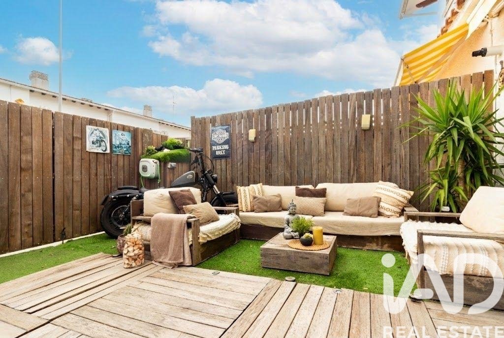Townhouse in Castelldefels, Barcelona, Spain 3 bedrooms, 94 sq.m. No. 172424
