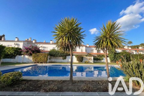 Radhus till salu i Castelldefels, Barcelona, Spanien 3 sovrum, 94 kvm. Nr. 172424 - foto 28
