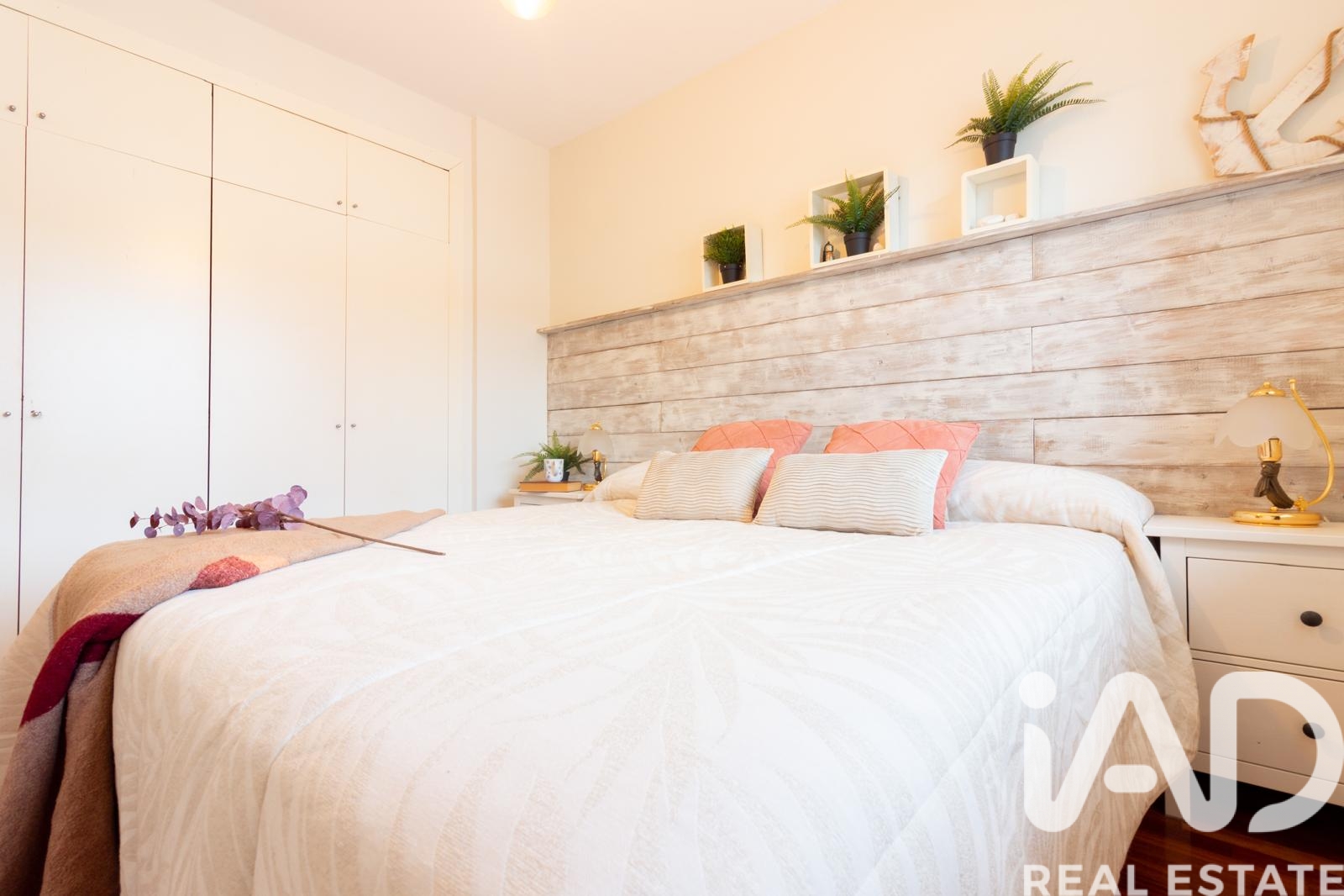 Townhouse in Castelldefels, Barcelona, Spain 3 bedrooms, 94 sq.m. No. 172424