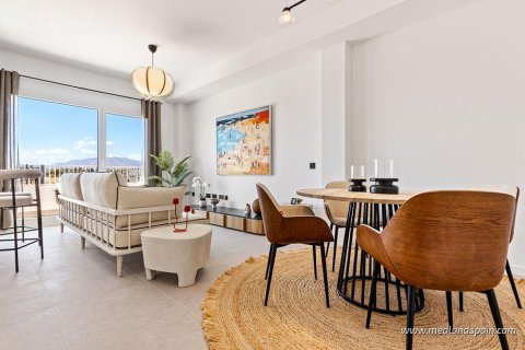 Huoneisto myytävänä Fuengirola, Malaga, Espanja, 3 makuuhuonetta, 152 m2 No. 71392 - kuva 8