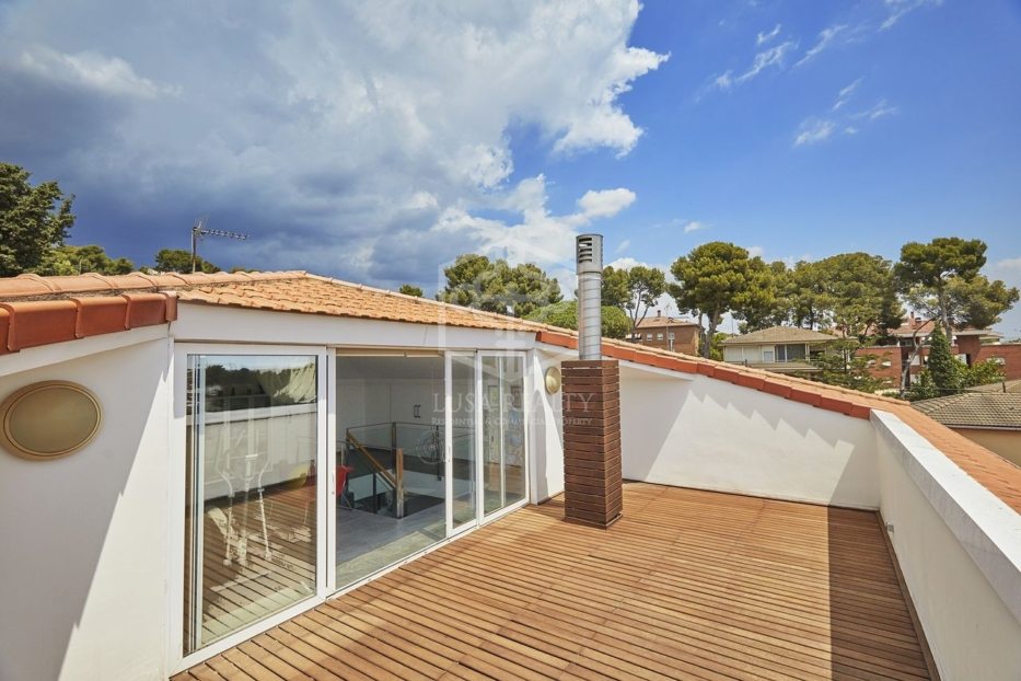 Huvila Castelldefels, Barcelona, Espanja 6 makuuhuonetta, 640 m2 No. 78323