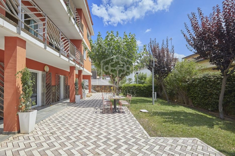 Huvila Castelldefels, Barcelona, Espanja 6 makuuhuonetta, 640 m2 No. 78323