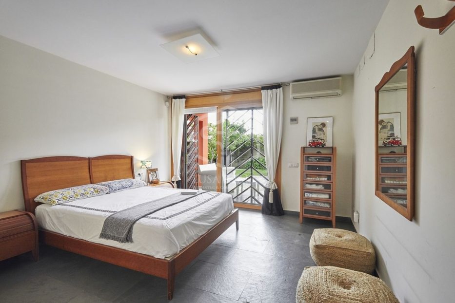 Huvila Castelldefels, Barcelona, Espanja 6 makuuhuonetta, 640 m2 No. 78323