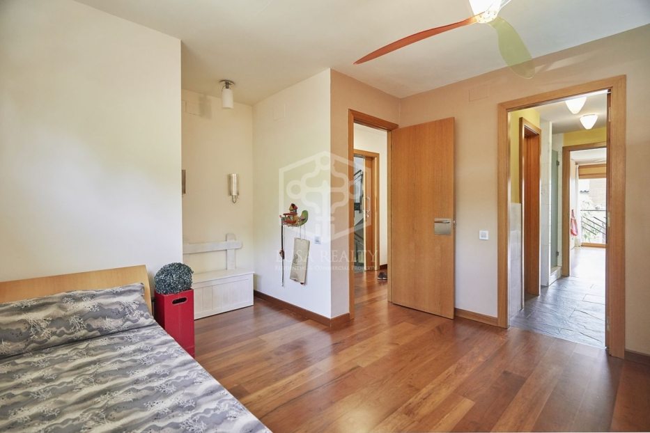 Huvila Castelldefels, Barcelona, Espanja 6 makuuhuonetta, 640 m2 No. 78323