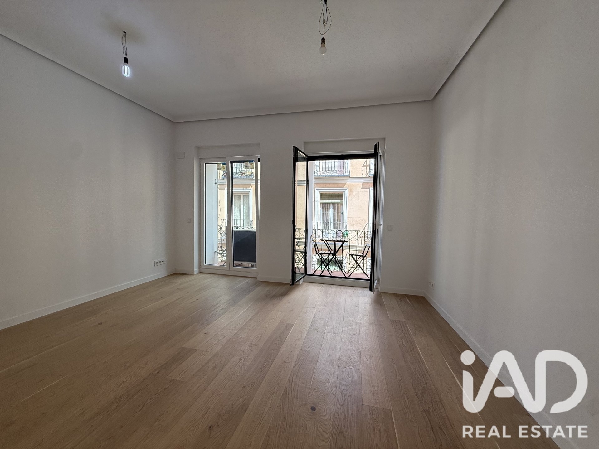 Apartamento en Madrid, España 2 dormitorios, 70 m2 No. 195083