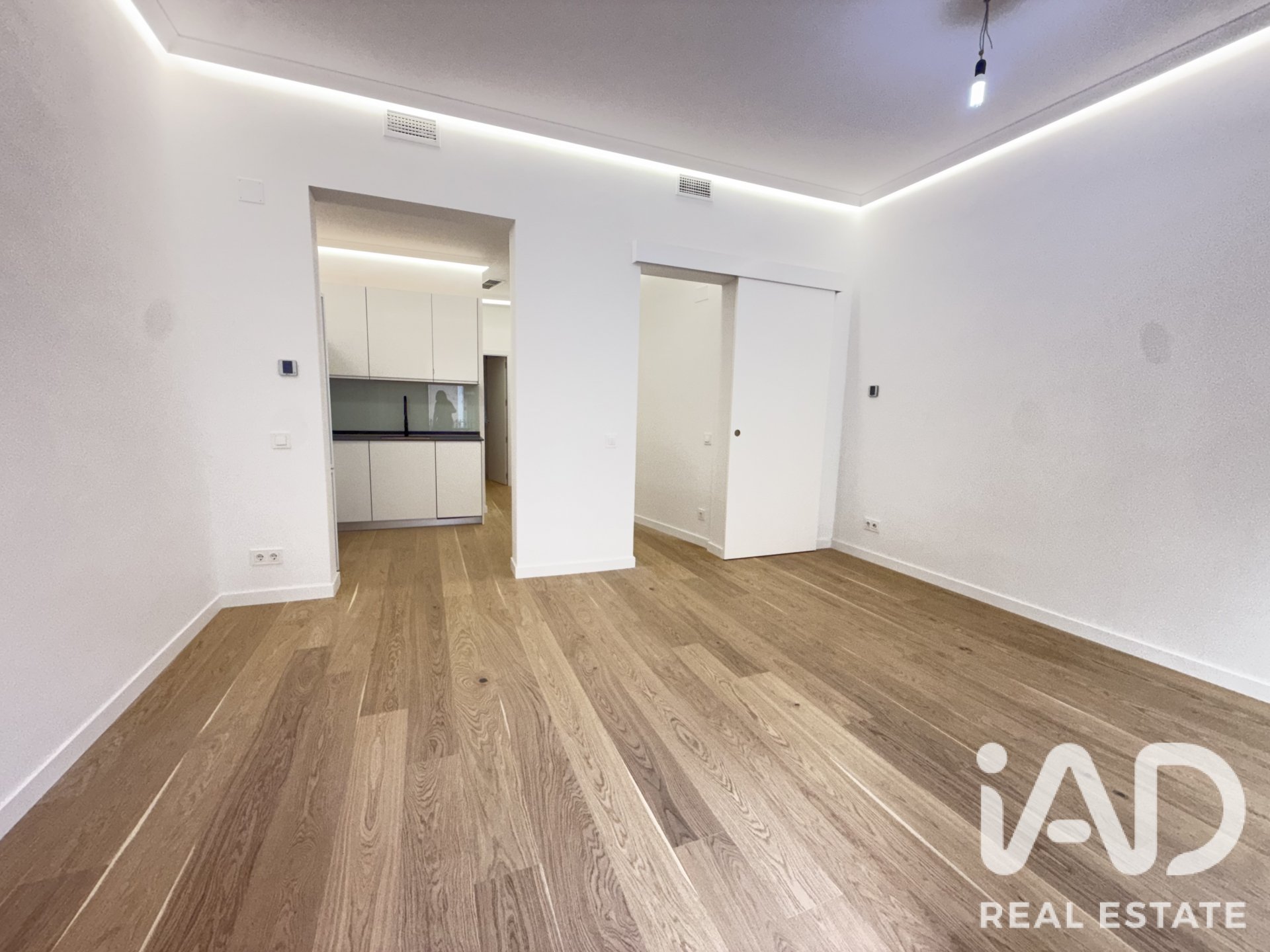 Apartamento en Madrid, España 2 dormitorios, 70 m2 No. 195083