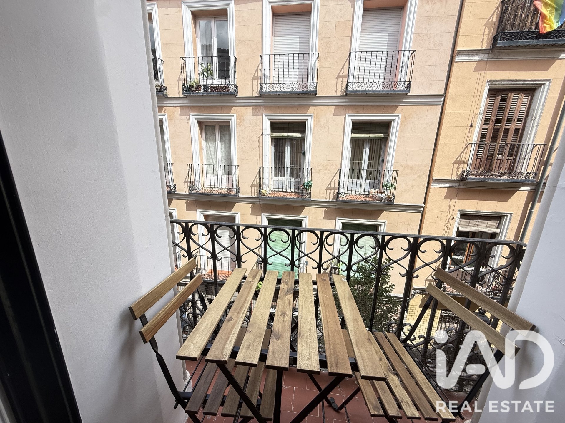 Apartamento en Madrid, España 2 dormitorios, 70 m2 No. 195083