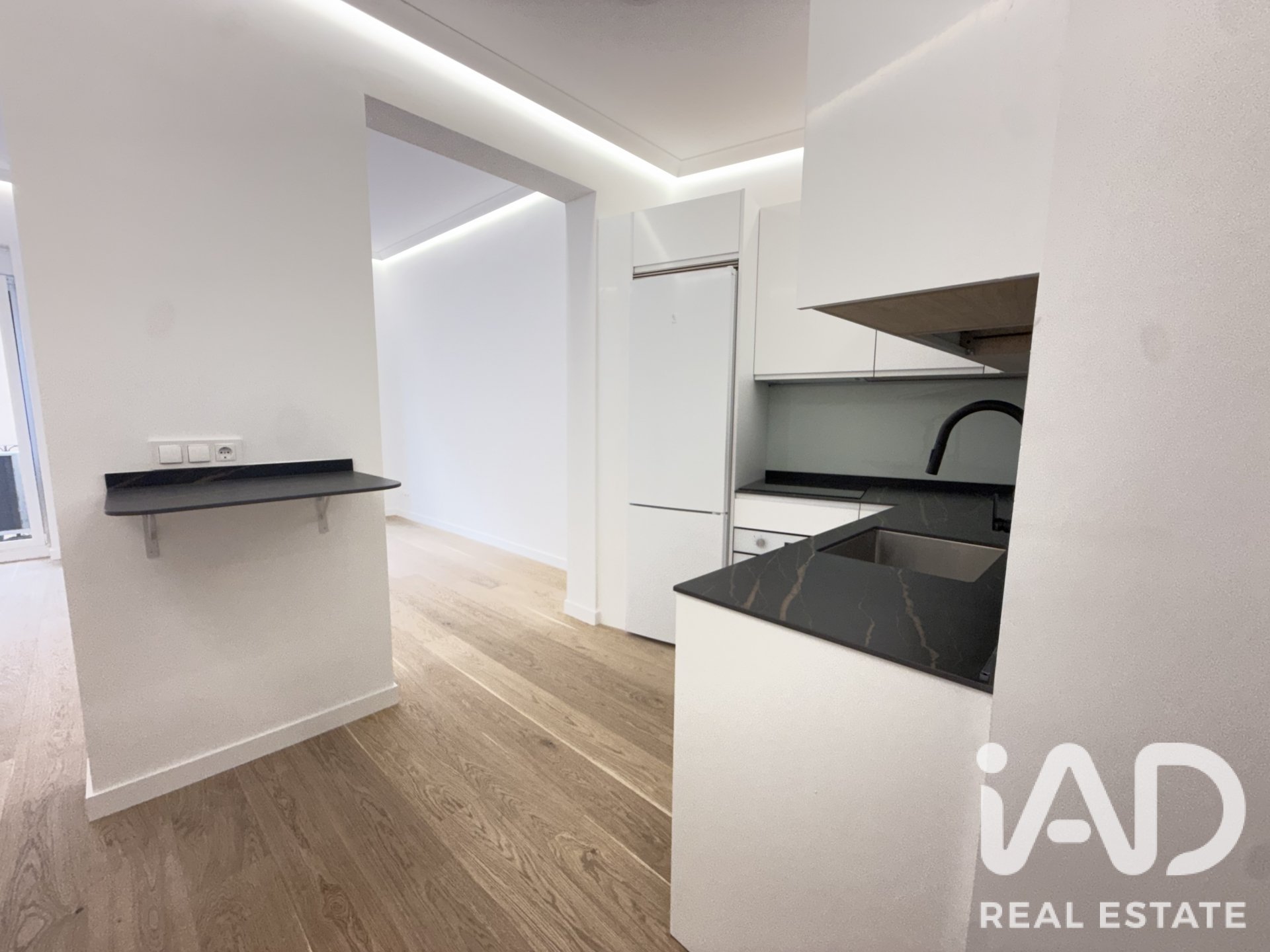 Apartamento en Madrid, España 2 dormitorios, 70 m2 No. 195083