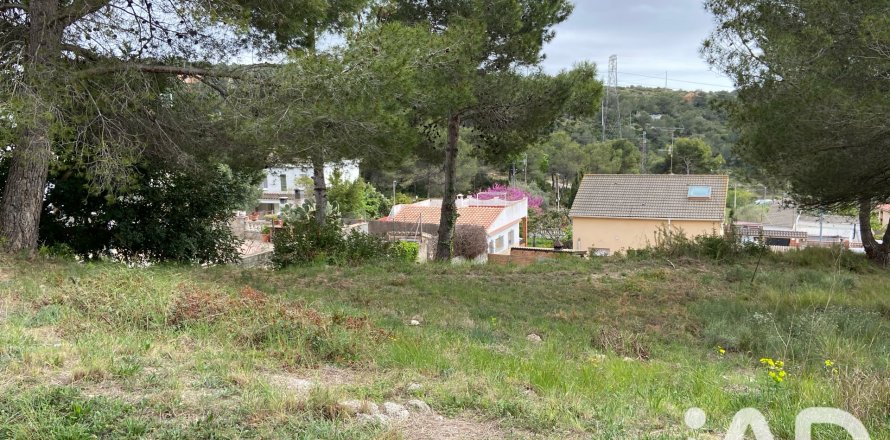 Tontti Canyelles, Barcelona, Espanja 500 m2 No. 195101
