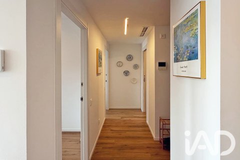 Продажа квартиры в Барселона, Испания 2 спальни, 61м2 №195100 - фото 7