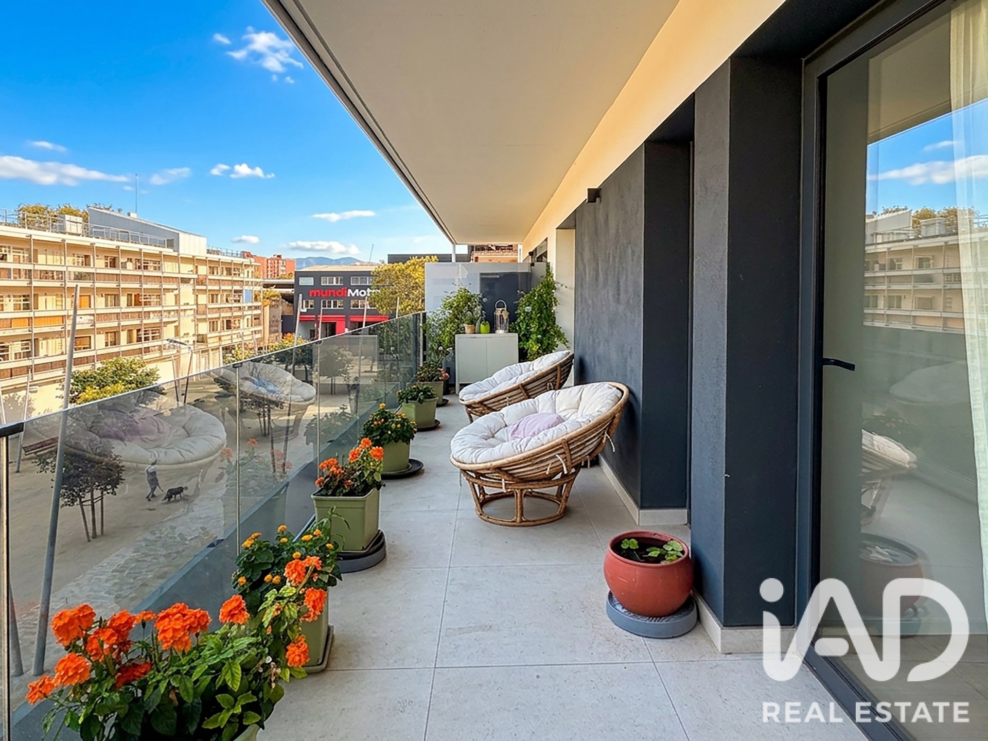 Wohnung in Barcelona, Spanien 2 Schlafzimmer, 61 m2 Nr. 195100