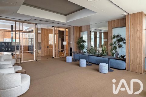 Продажа квартиры в Барселона, Испания 2 спальни, 61м2 №195100 - фото 21