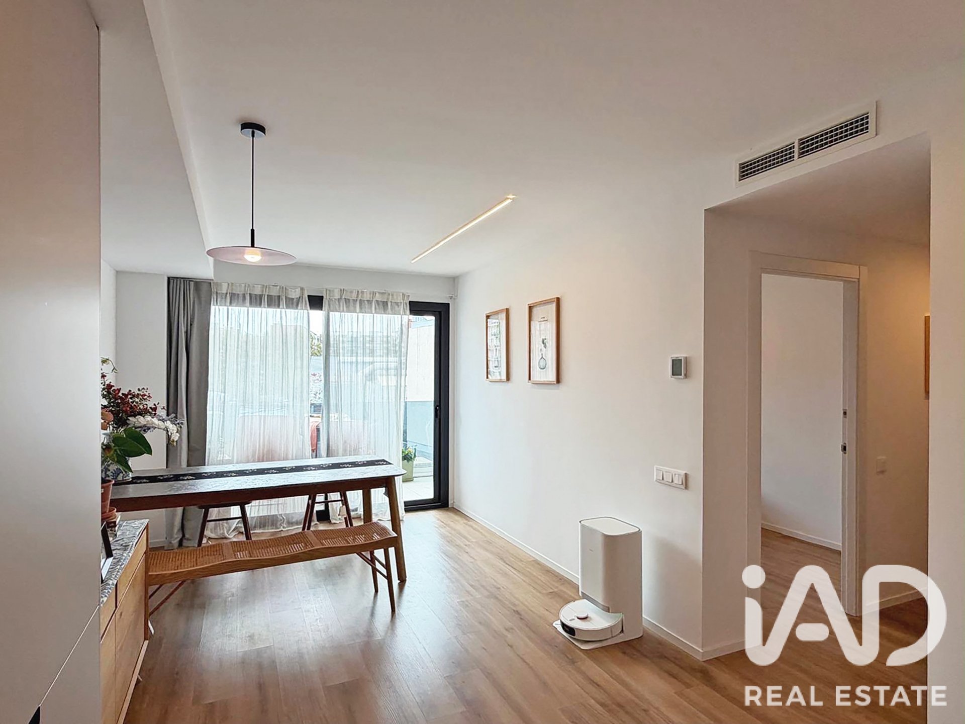 Wohnung in Barcelona, Spanien 2 Schlafzimmer, 61 m2 Nr. 195100