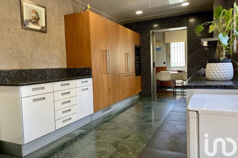 Продажа дома в Аргентона, Барселона, Испания 6 спален, 580м2 №154127 - фото 8