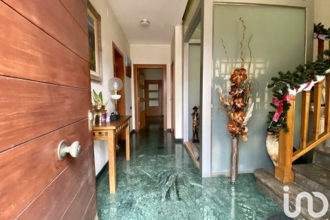 Продажа дома в Аргентона, Барселона, Испания 6 спален, 580м2 №154127 - фото 2