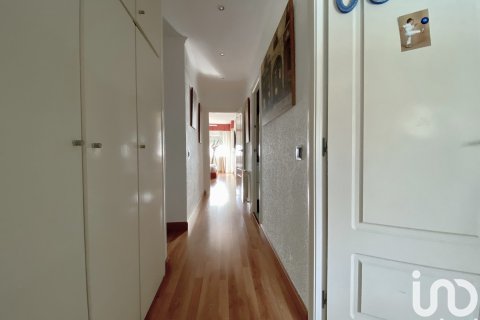 Dom w Sant Andreu de Llavaneres, Barcelona, Hiszpania 4 sypialnie, 222 mkw. nr 154123 – zdjęcie 15