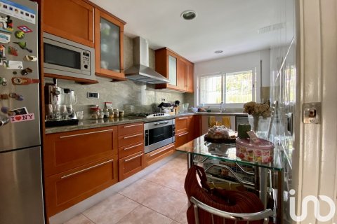 Dom w Sant Andreu de Llavaneres, Barcelona, Hiszpania 4 sypialnie, 222 mkw. nr 154123 – zdjęcie 11