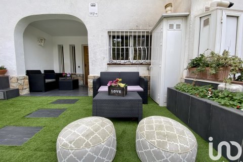 Dom w Sant Andreu de Llavaneres, Barcelona, Hiszpania 4 sypialnie, 222 mkw. nr 154123 – zdjęcie 24