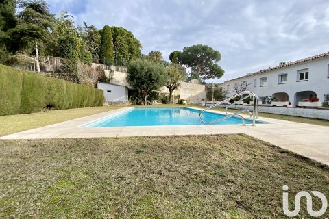 Dom w Sant Andreu de Llavaneres, Barcelona, Hiszpania 4 sypialnie, 222 mkw. nr 154123 – zdjęcie 28