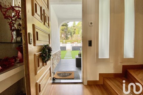 Dom w Sant Andreu de Llavaneres, Barcelona, Hiszpania 4 sypialnie, 222 mkw. nr 154123 – zdjęcie 3