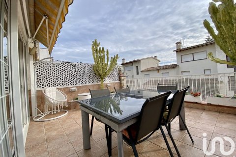 Dom w Sant Andreu de Llavaneres, Barcelona, Hiszpania 4 sypialnie, 222 mkw. nr 154123 – zdjęcie 9