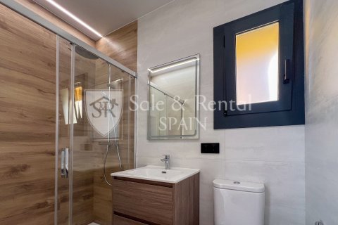 House for sale in Sant Feliu de Guixols, Girona, Spain 3 bedrooms, 148 sq.m. No. 166402 - photo 25