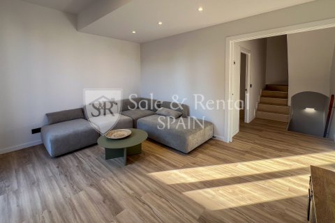 House for sale in Sant Feliu de Guixols, Girona, Spain 3 bedrooms, 148 sq.m. No. 166402 - photo 2