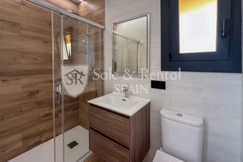 House for sale in Sant Feliu de Guixols, Girona, Spain 3 bedrooms, 148 sq.m. No. 166402 - photo 24